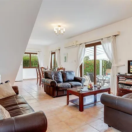 Villa Argaka Beachfront *